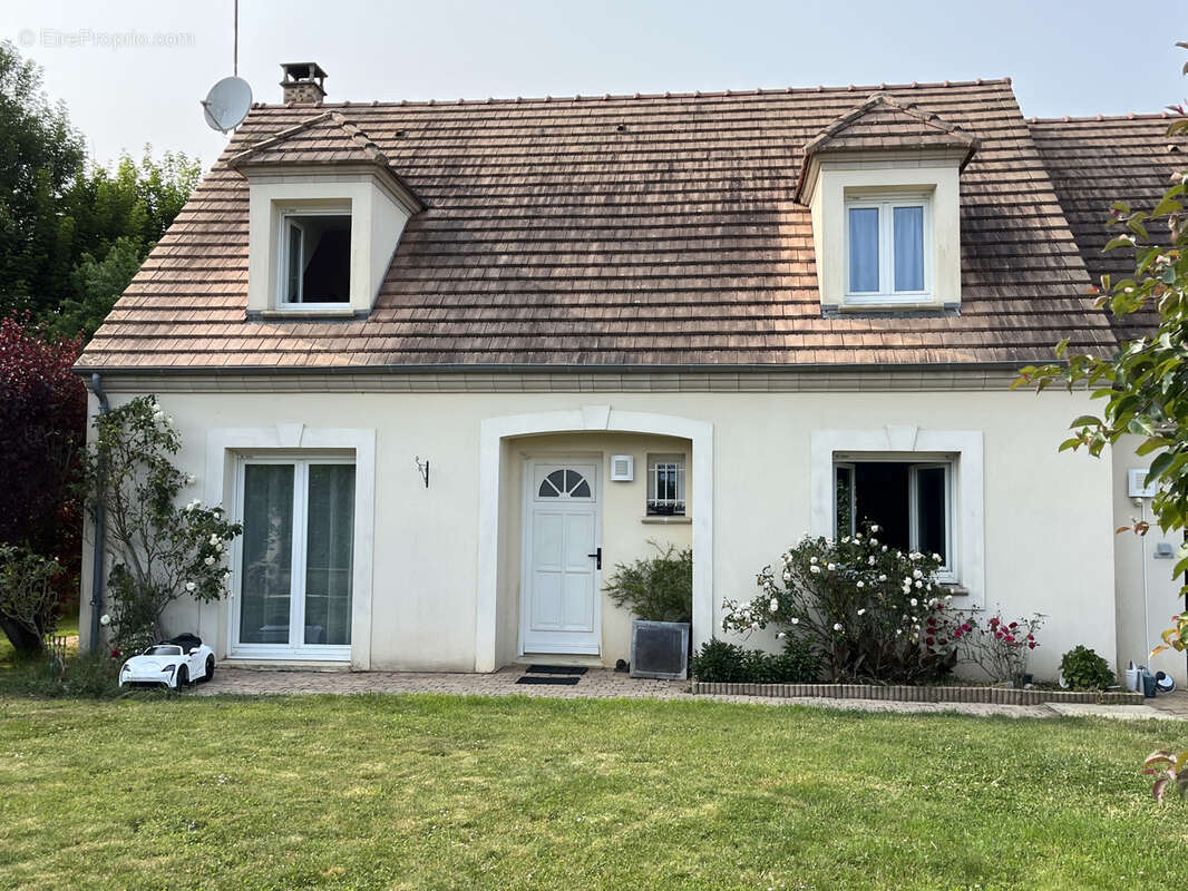 Maison à FONTAINEBLEAU