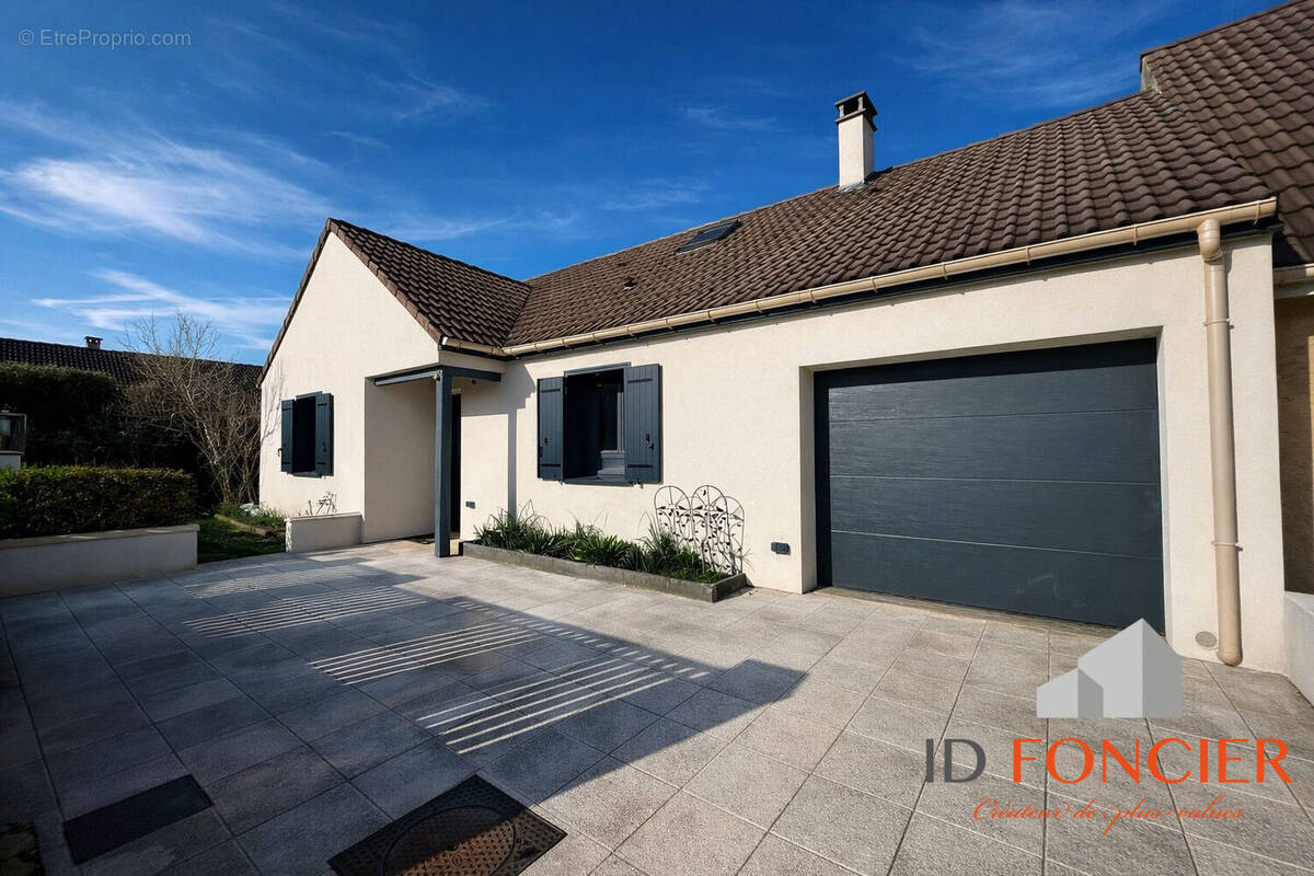 Maison à BALLANCOURT-SUR-ESSONNE