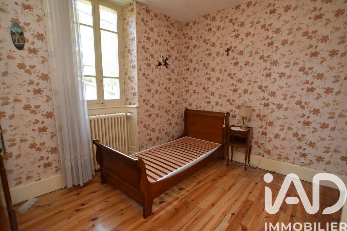 Maison 142 m² à La Motte-D'aveillans  - photo 8