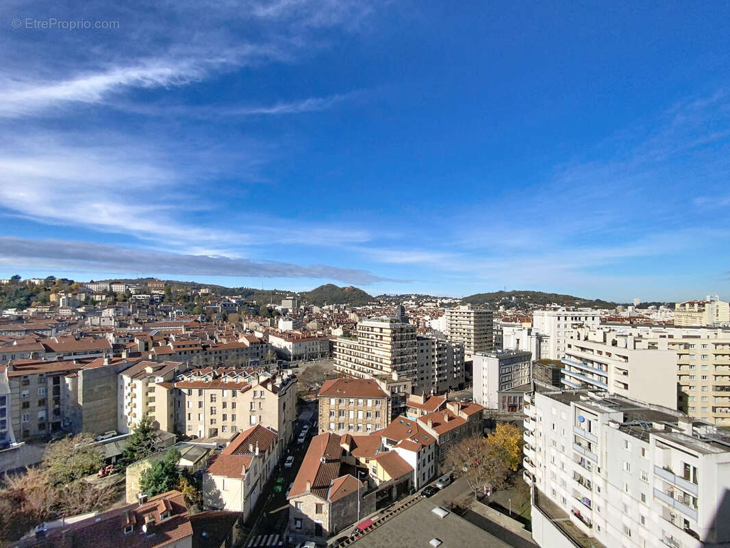 Appartement à SAINT-ETIENNE