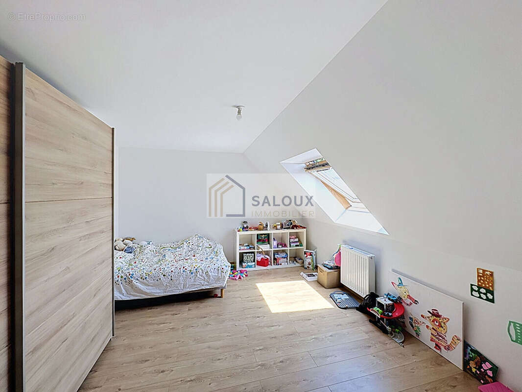 MUZILLAC - centre ville - maison T5 de 110 m² habitables - photo 10