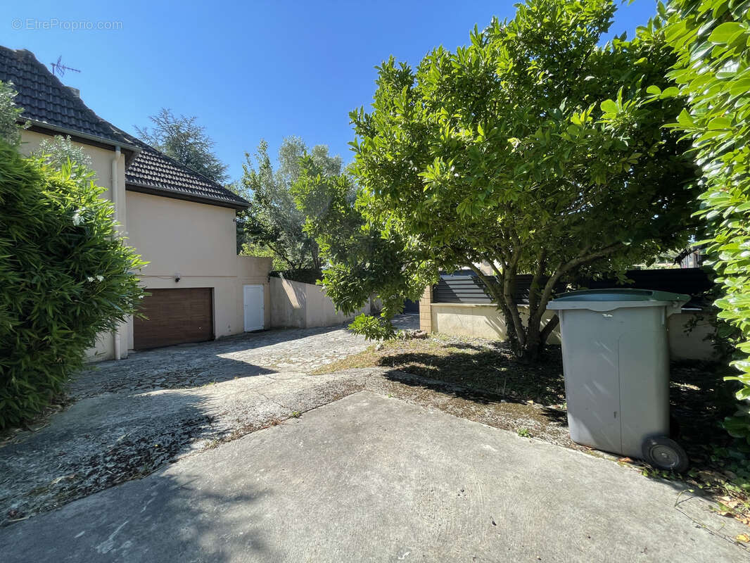 RANVILLE   Maison familiale de 168 m2 avec 5 chambres   Un fort potentiel dans un environnement privilégié - photo 22
