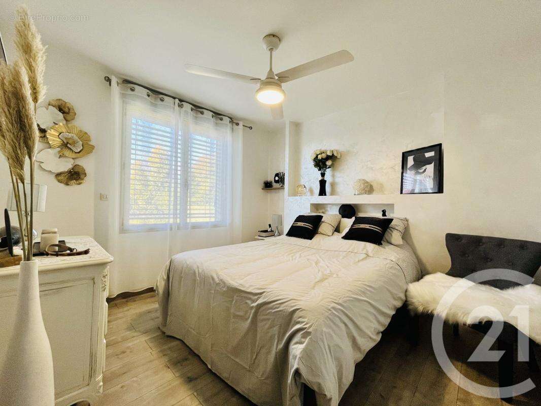 Maison à SAINT-YRIEIX-LA-PERCHE