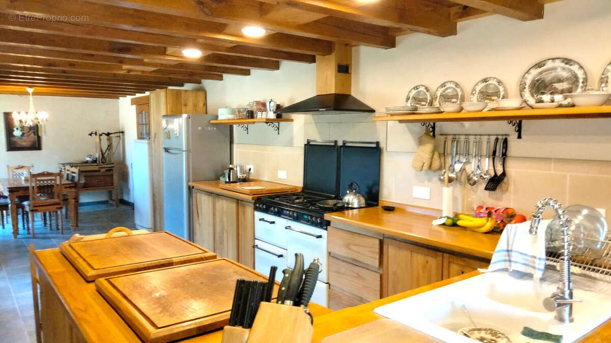 CUISINE - Maison à CELLEFROUIN