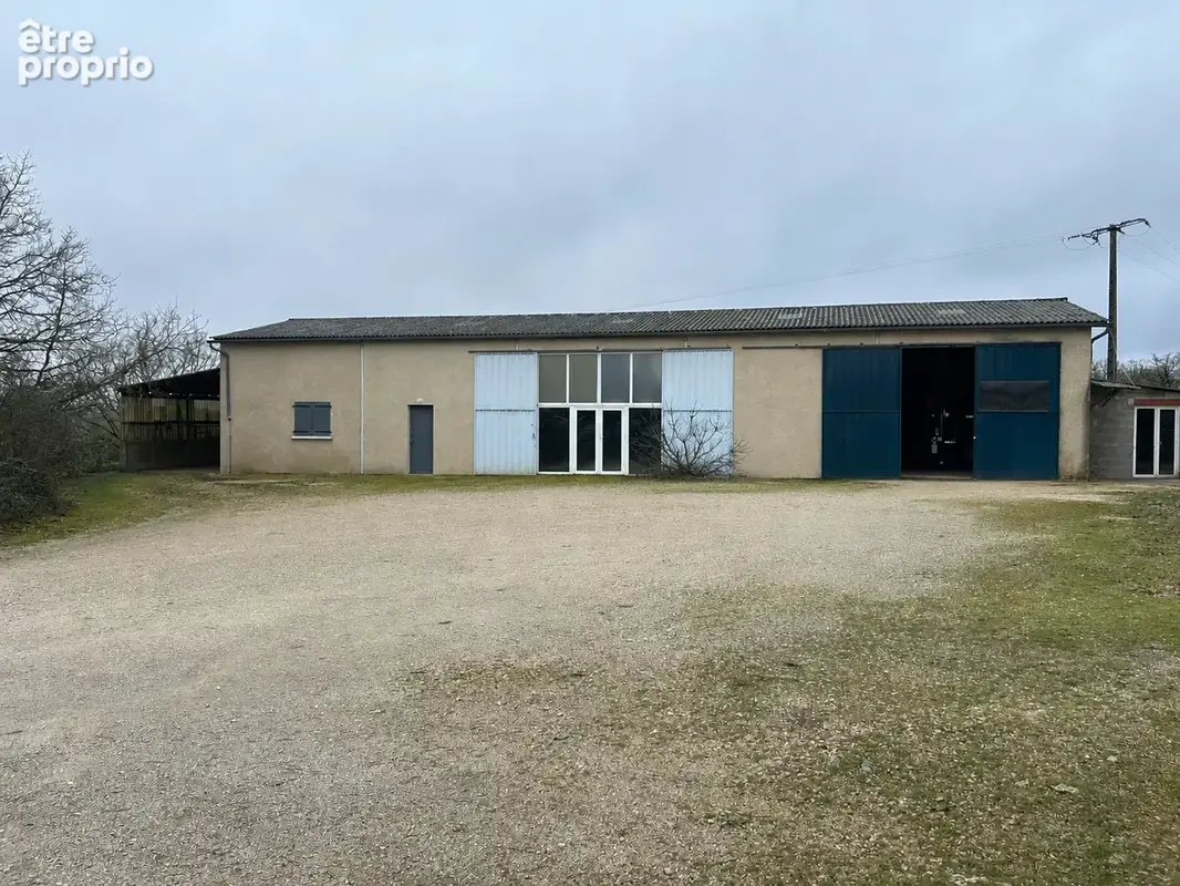 Maison de plain-pied avec vaste hangar   La Chapelle-Auzac 46 - photo 10