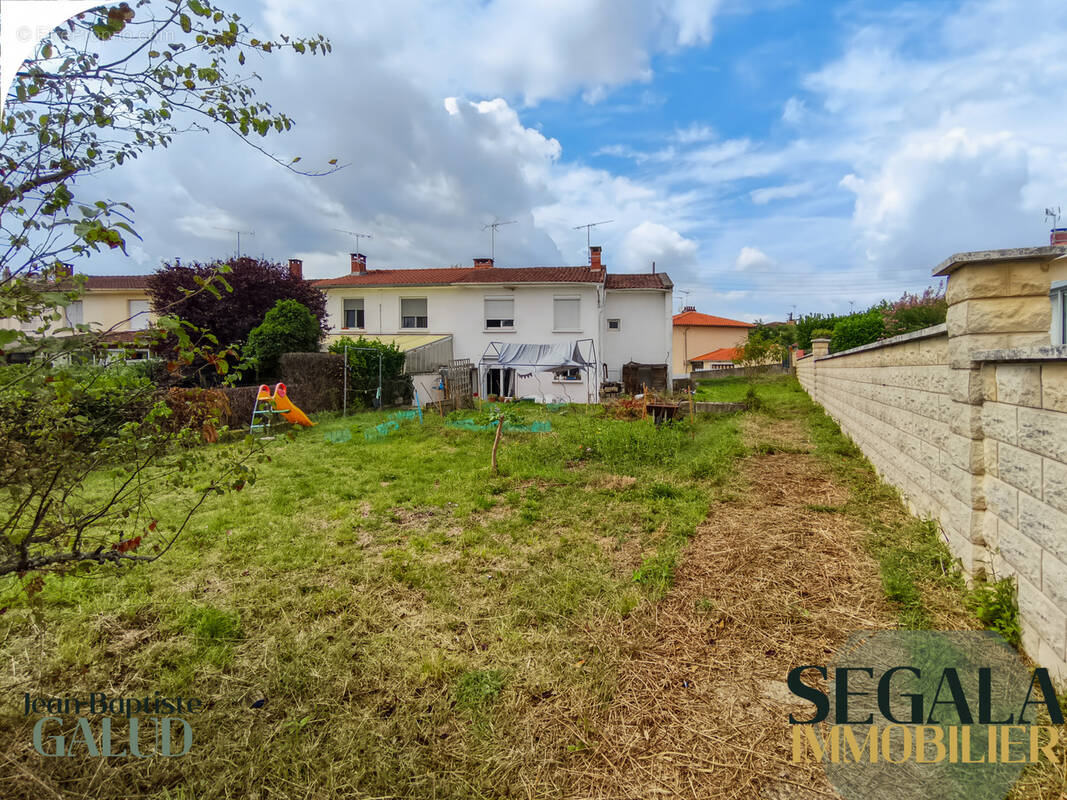 Maison à SAINT-BENOIT-DE-CARMAUX