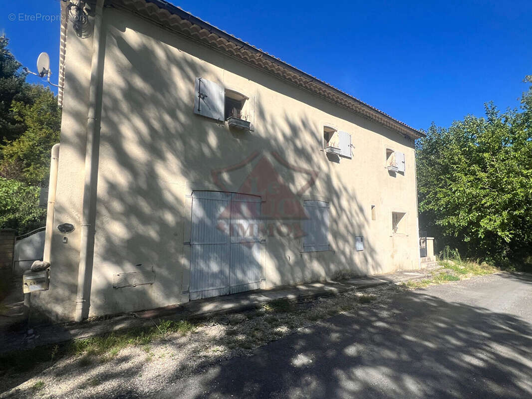 Maison à MOLIERES-SUR-CEZE