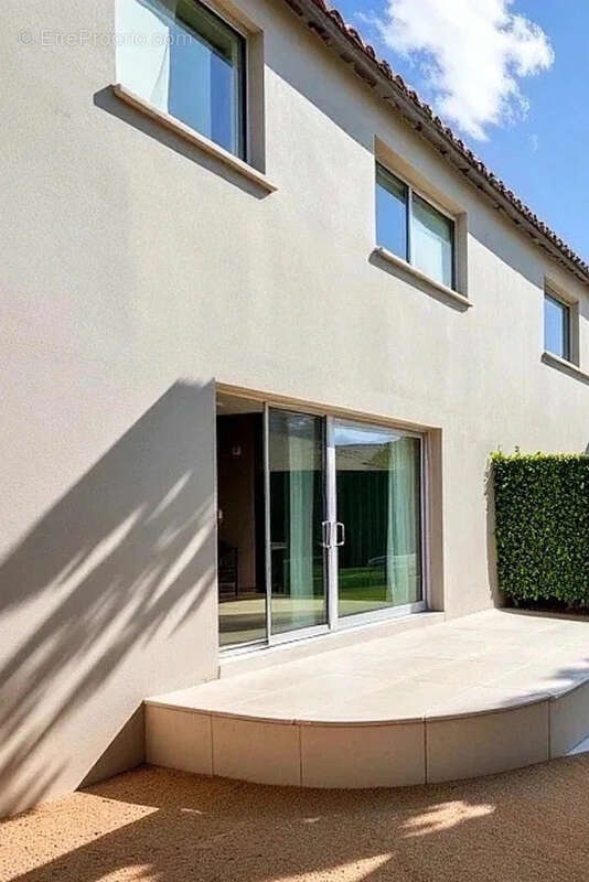 Maison à SAINT-BONNET-DU-GARD