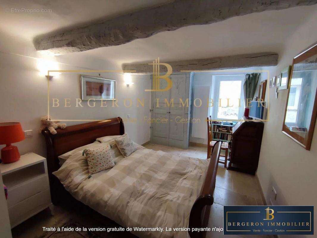 Maison à SAINT-CEZAIRE-SUR-SIAGNE