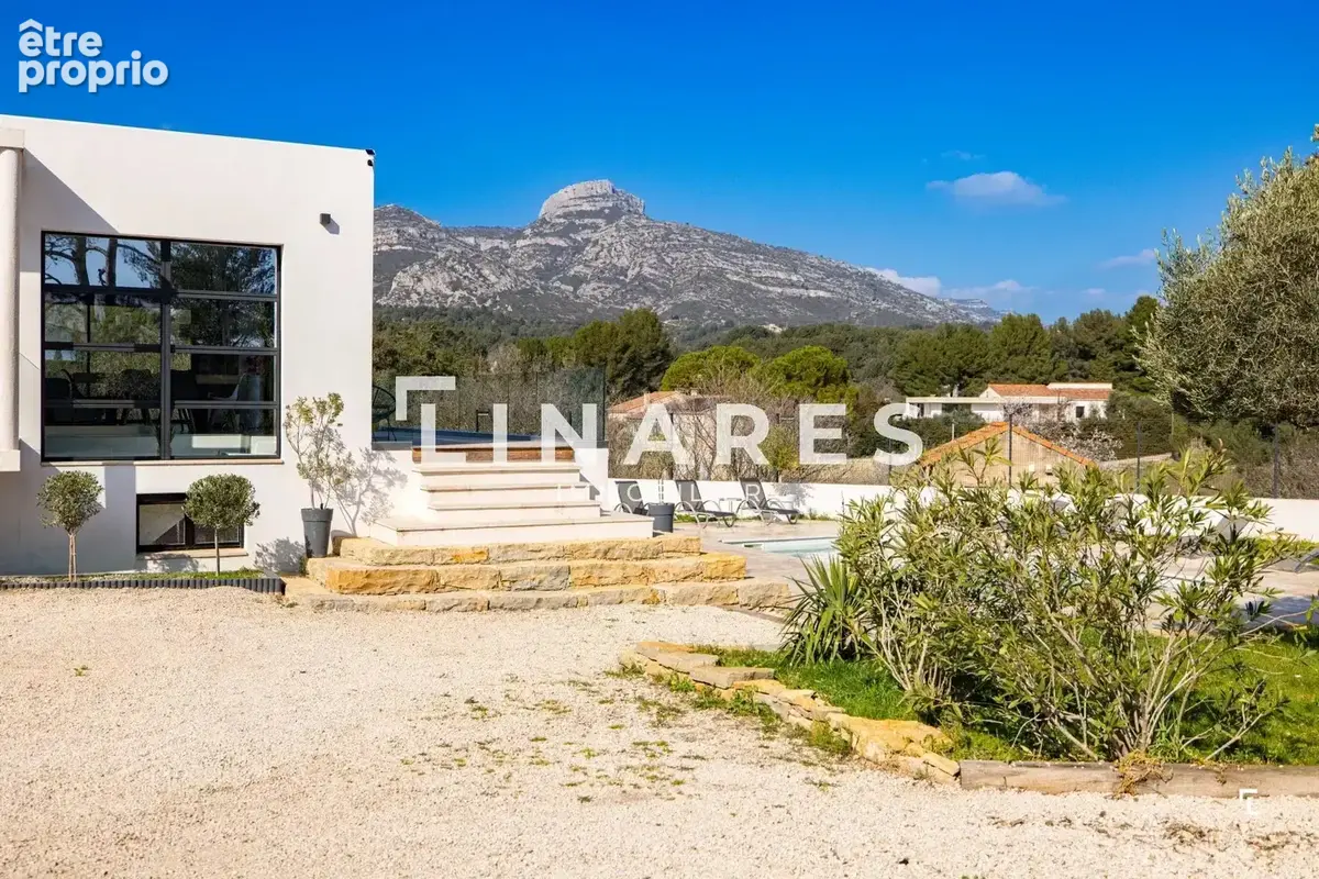 LA VERDOYANTE - Villa T5 de 180m² -  Piscine - Garage de 33m² - Terrain 1280m² - 13011 EOURES - photo 22