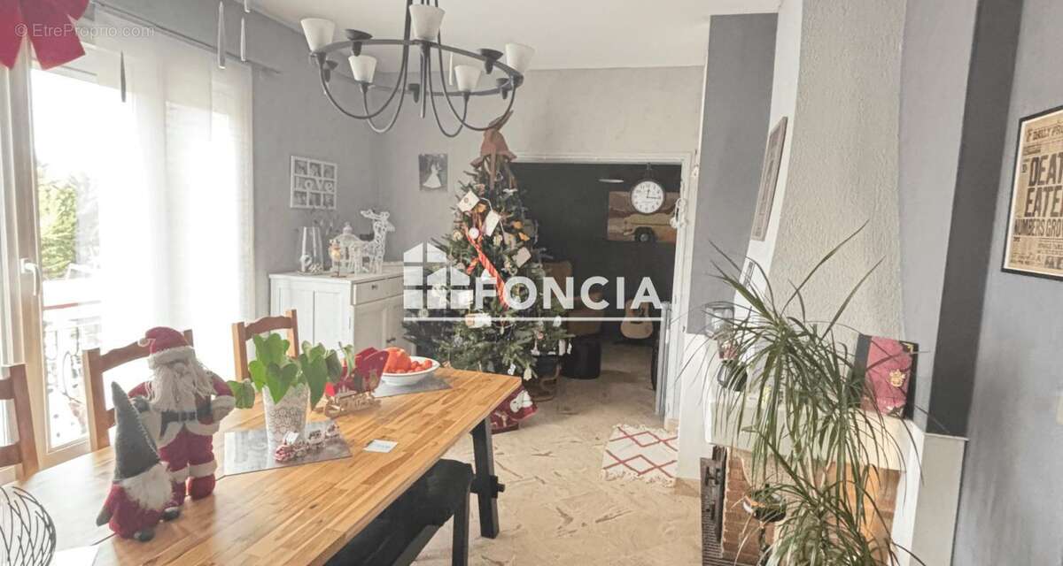 Maison à SAINT-PIERRE-DES-CORPS