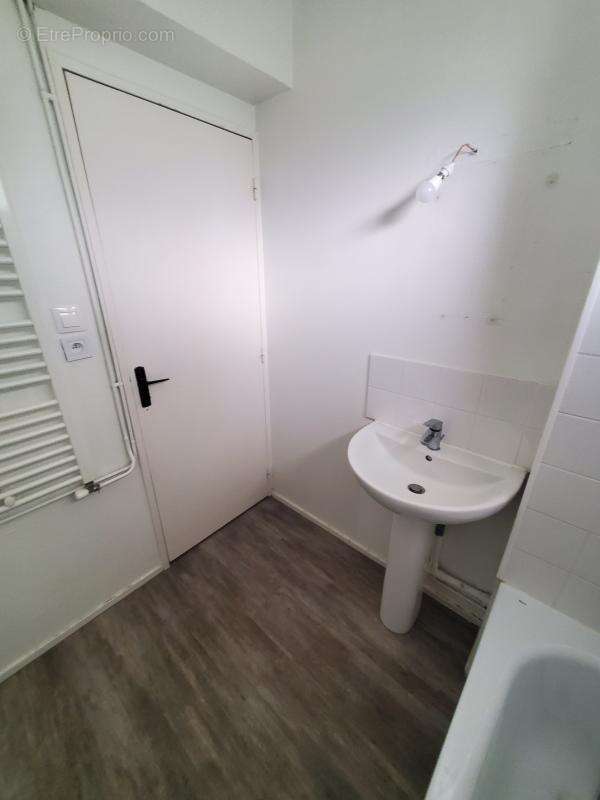Beau T3 avec balcon et cave - photo 10