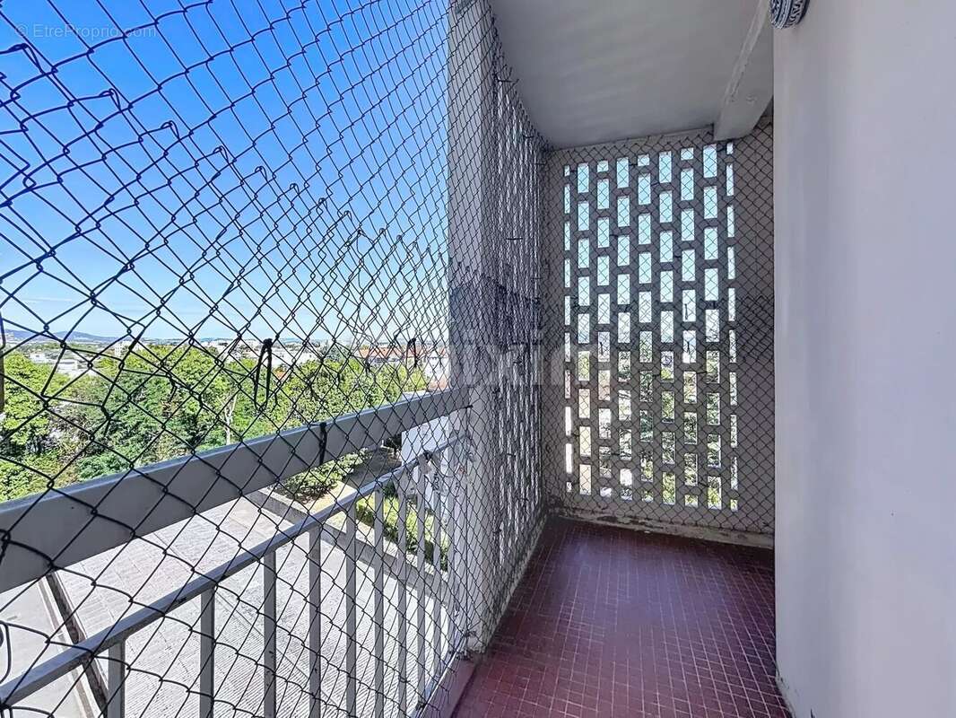 Lyon 5 - appartement t2 avec balcons - photo 8