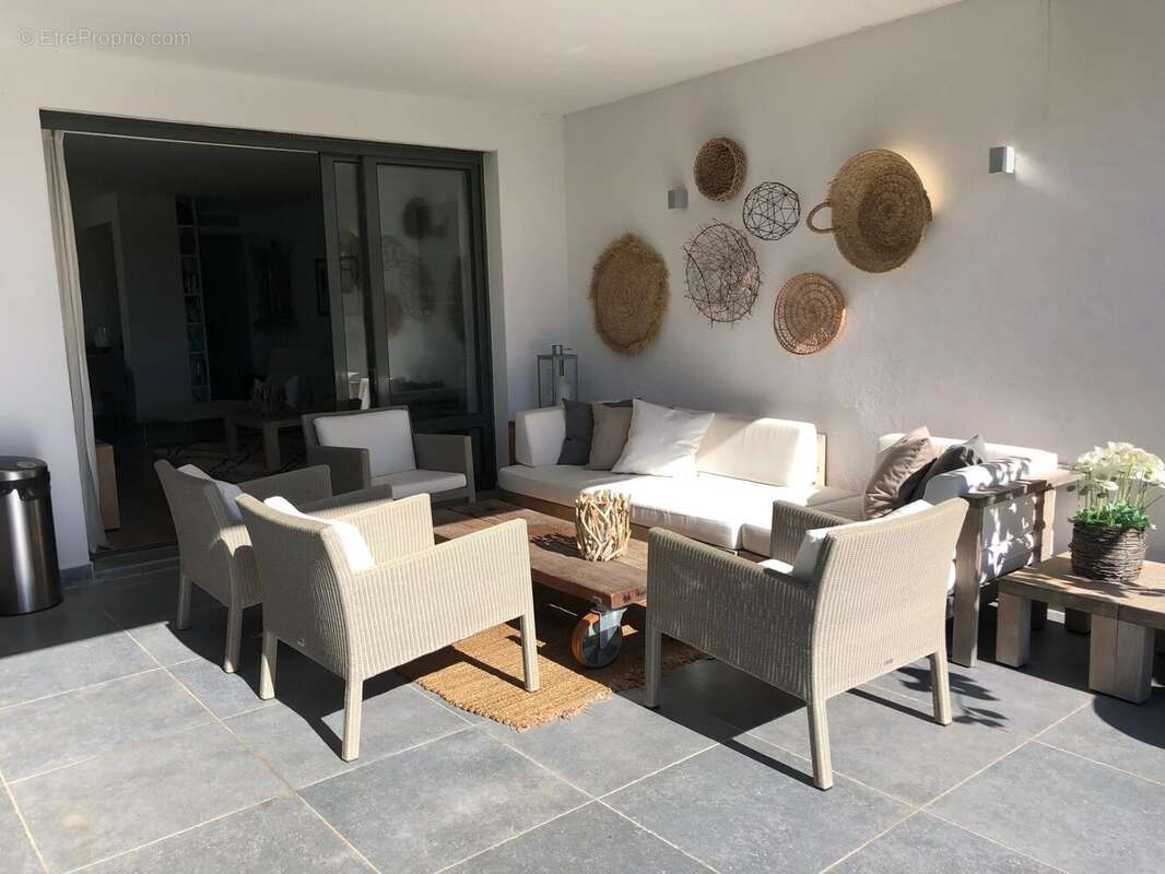 Exclusivité - Cap d'Antibes Gallice - 3P en rez-de-jardin surélevé  - Vue magnifique mer - photo 17
