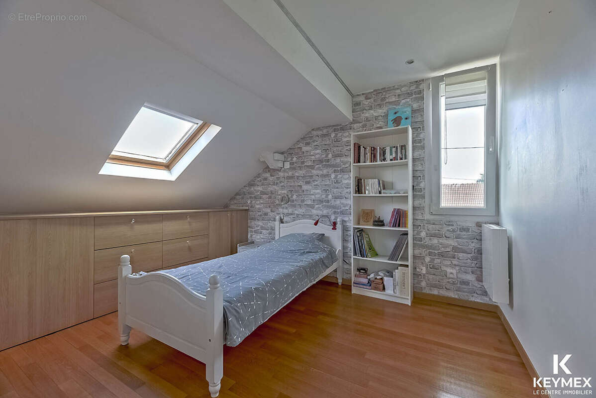 Maison à LA FRETTE-SUR-SEINE