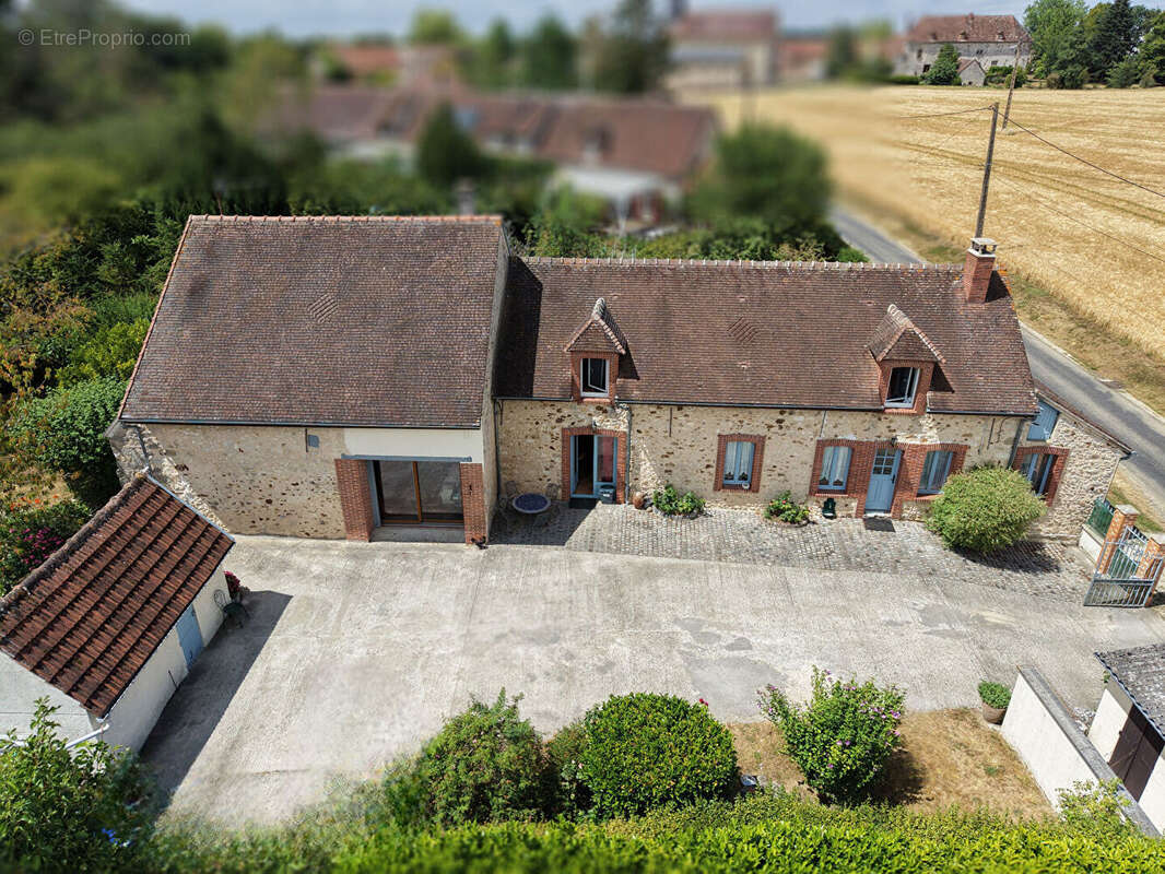 Saint Bon 5 pièce(s) 181 m2 sur un terrain de 1800 m² - photo 15