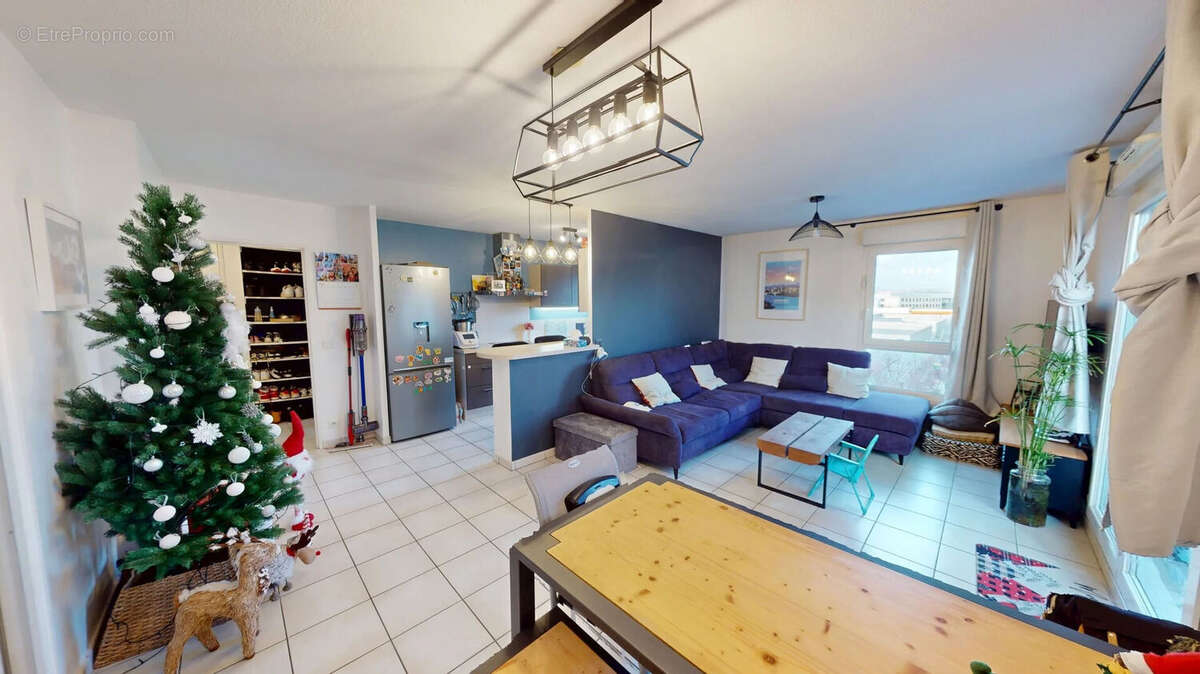 Appartement à SAINT-MARTIN-D'HERES