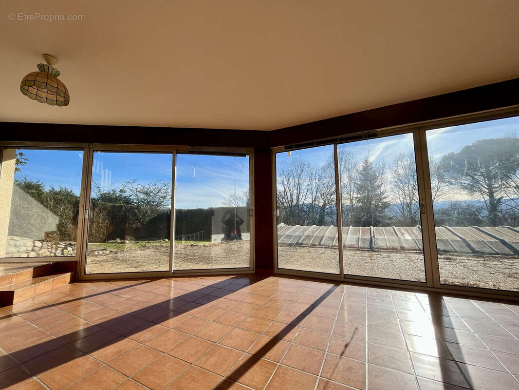 Maison 97 m² à Villeneuve-De-Riviere  - photo 9