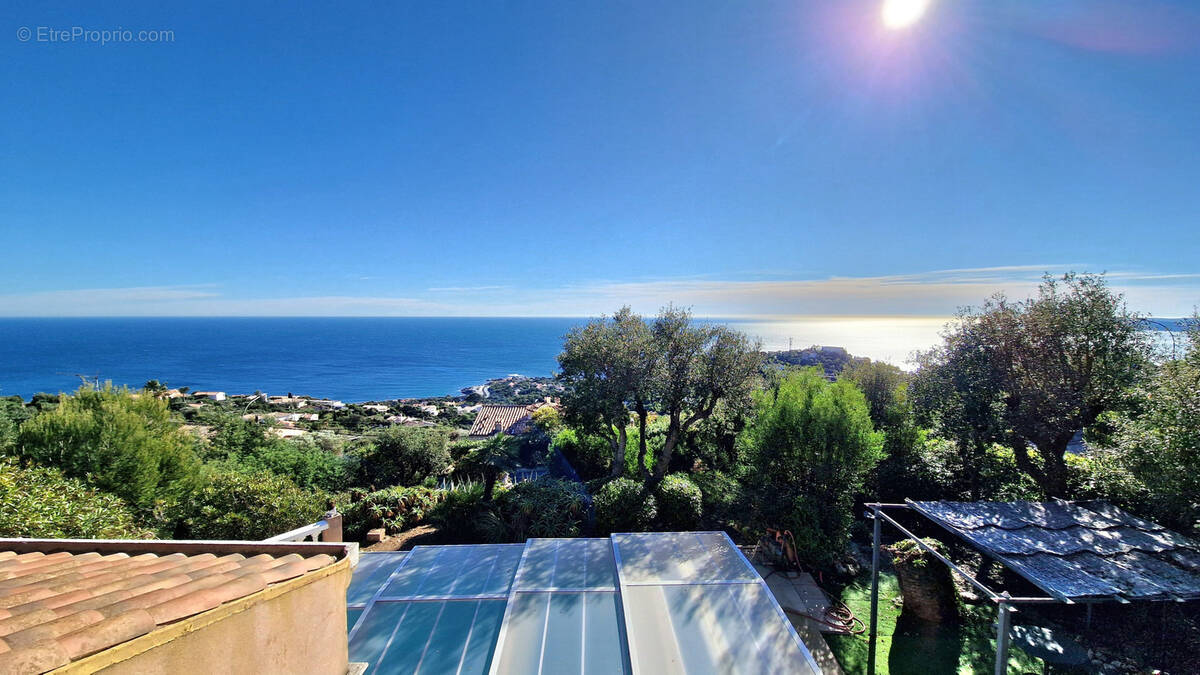 Maison à LES ISSAMBRES