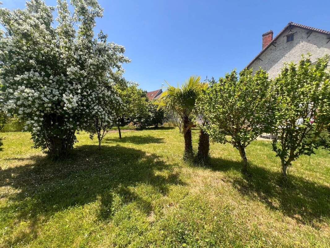 Ref 2230 - Maison en pierre, 6 chambres, verranda et sous-sol. - photo 20