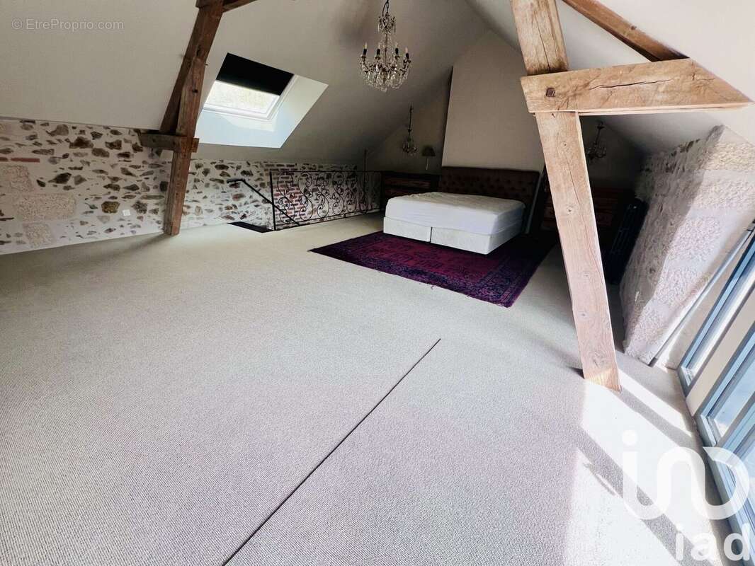 Maison 115 m² à Boussac-Bourg  - photo 6