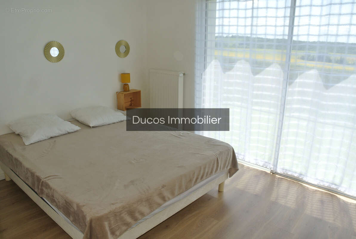 Sur les hauteurs dans un bel environnement maison 5 chambres - photo 12