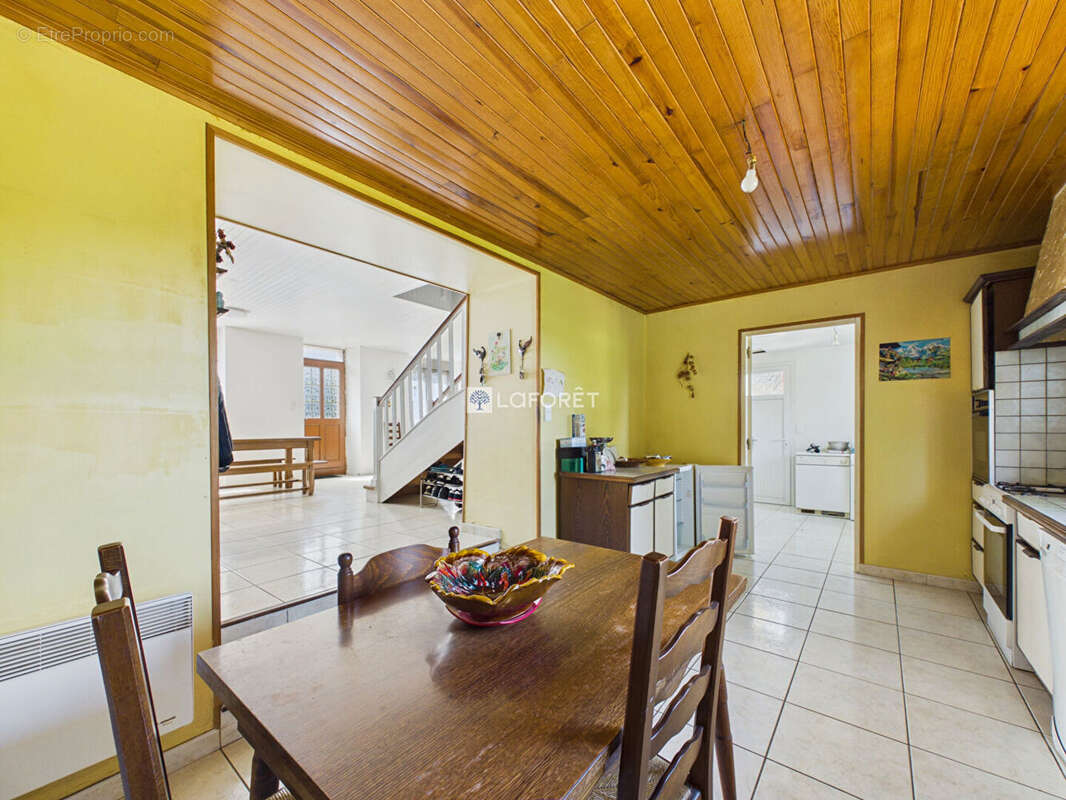 Maison Lannedern 5 pièce(s) 111,4 m2 - photo 3