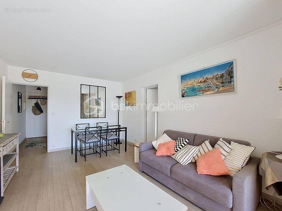 Appartement à SANARY-SUR-MER