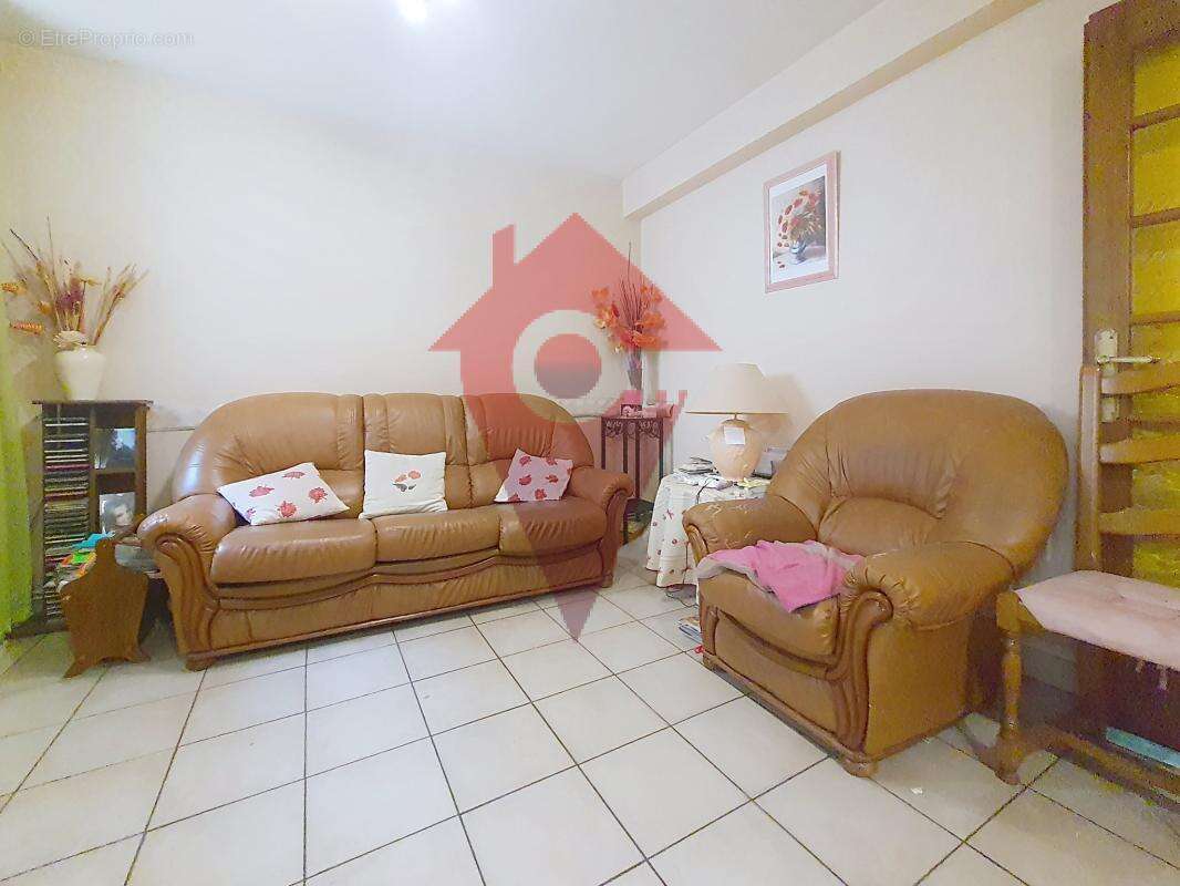 A Vendre Maison 3 chambres - 10mn à pied des écoles élémenta - photo 8