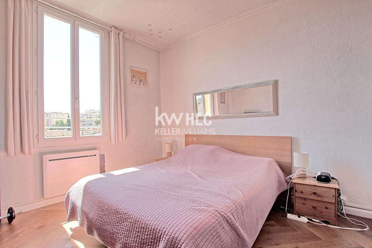 Appartement à LE CANNET