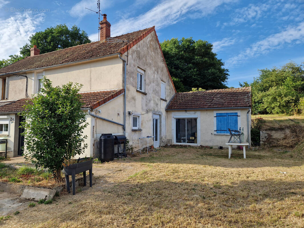 Maison à SAINT-LEGER-DU-BOIS
