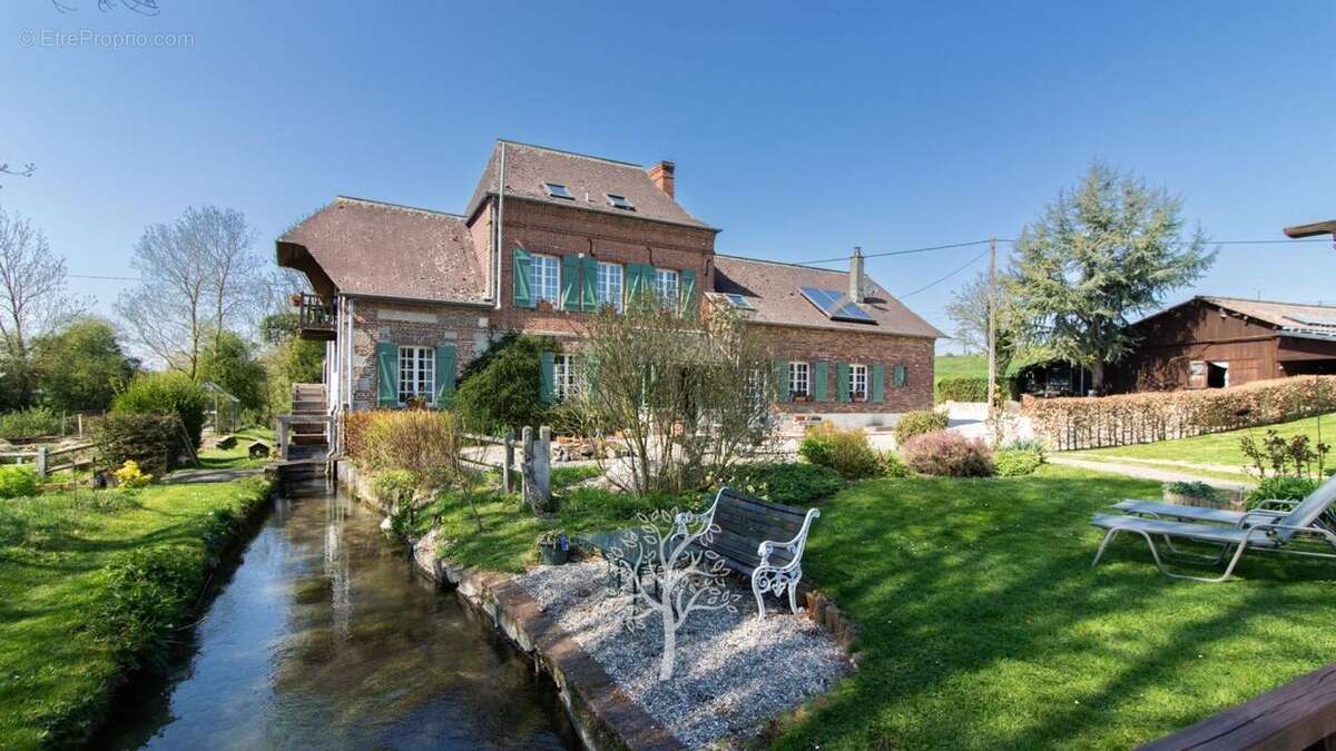 Maison à SAINTE-BEUVE-EN-RIVIERE