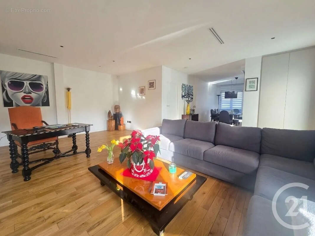 Appartement à MAISONS-ALFORT