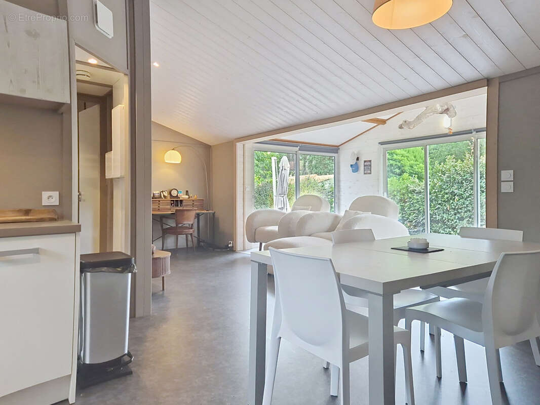 Coup de cœur assuré   Superbe chalet bois T4 récent et parfaitement entretenu à AZUR ! - photo 6