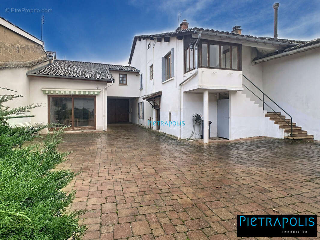 Maison à VILLEFRANCHE-SUR-SAONE