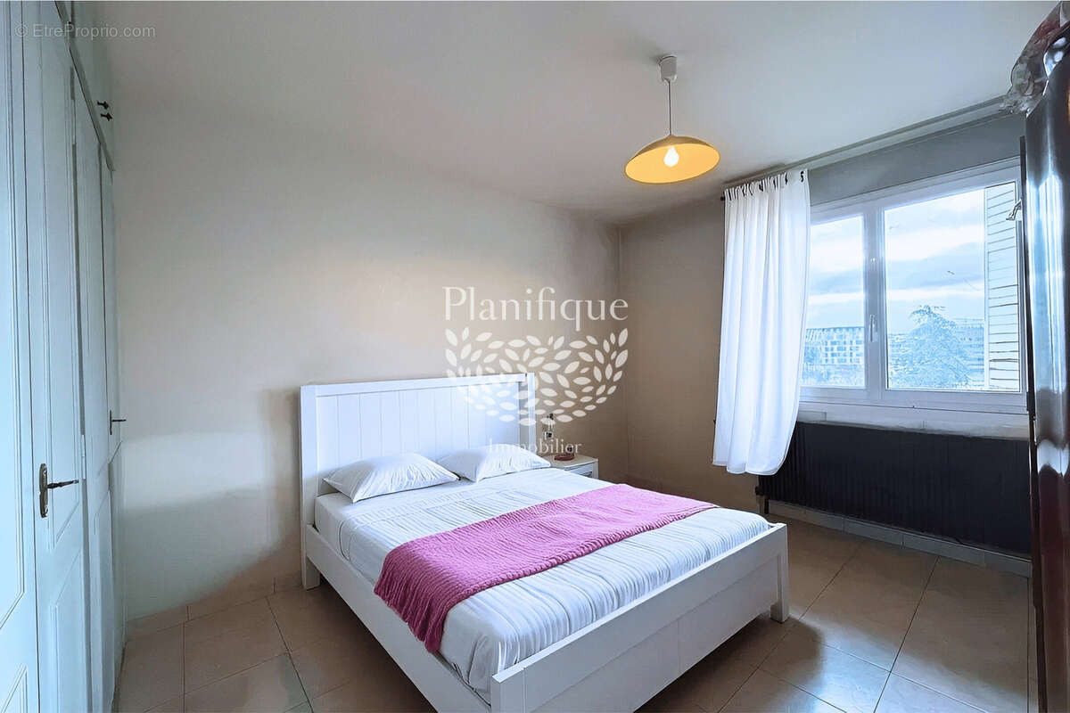 Appartement à AMBILLY