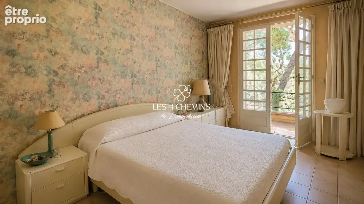 Villa  à rénover de 6 pièces d'environ 185 m2 sur 698 m2 proche mer et commerces - photo 9