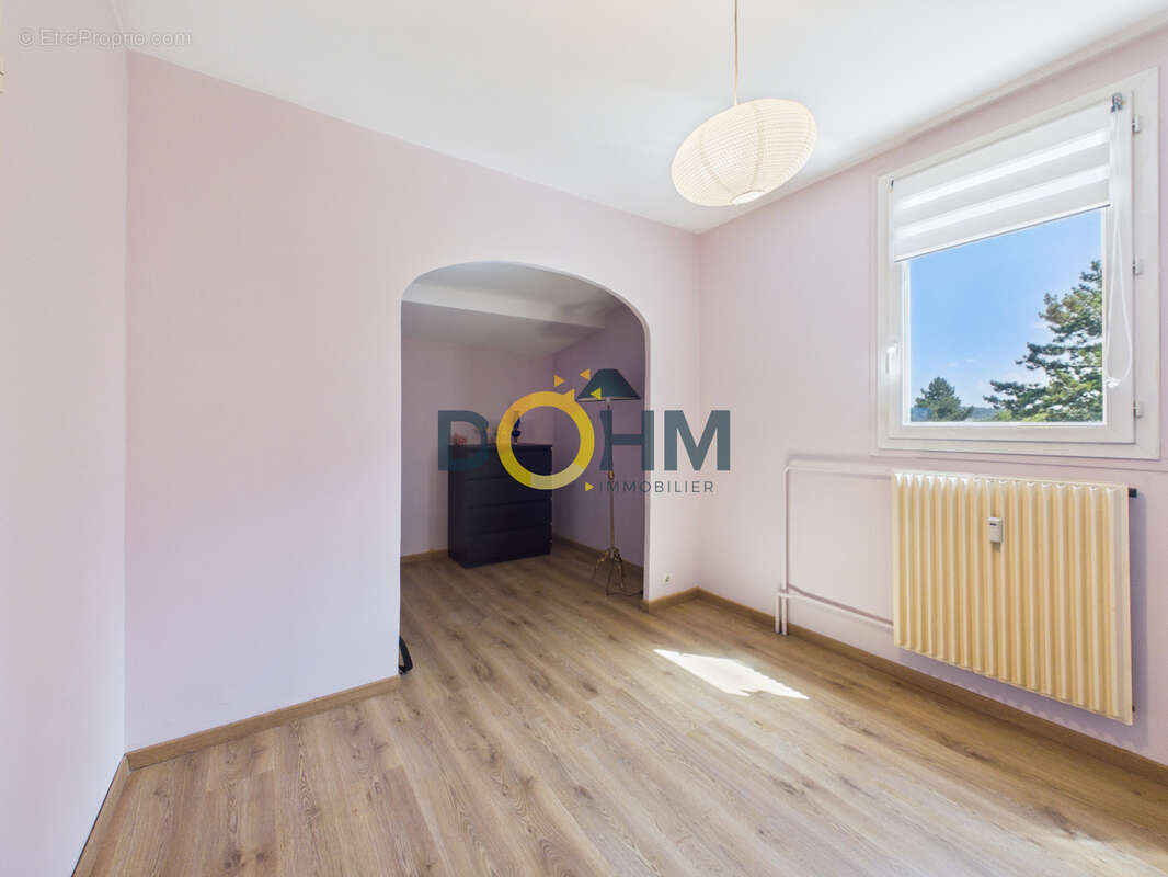 Appartement à ANDREZIEUX-BOUTHEON
