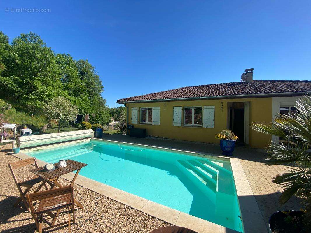 Maison à CREMIEU