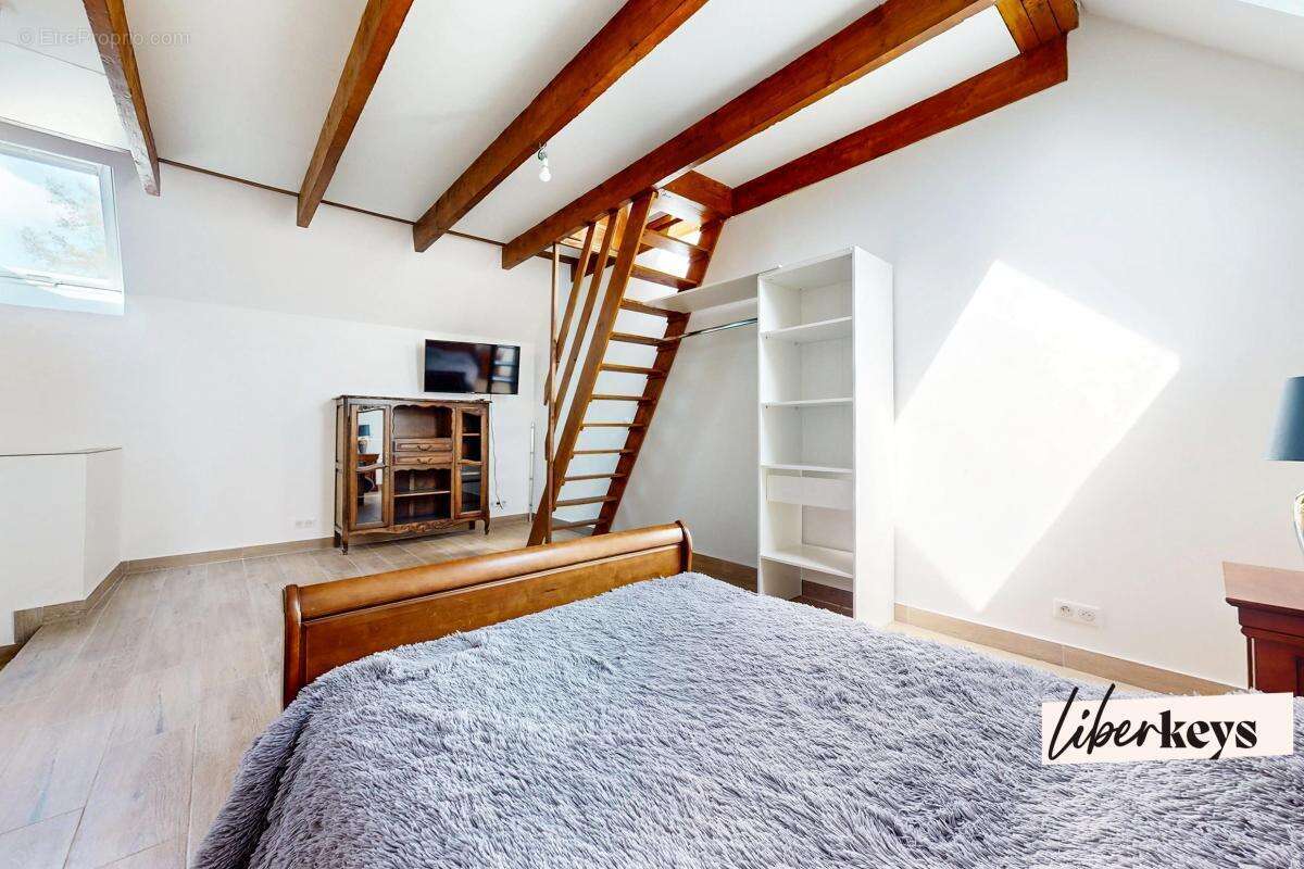 Maison à THOIRY