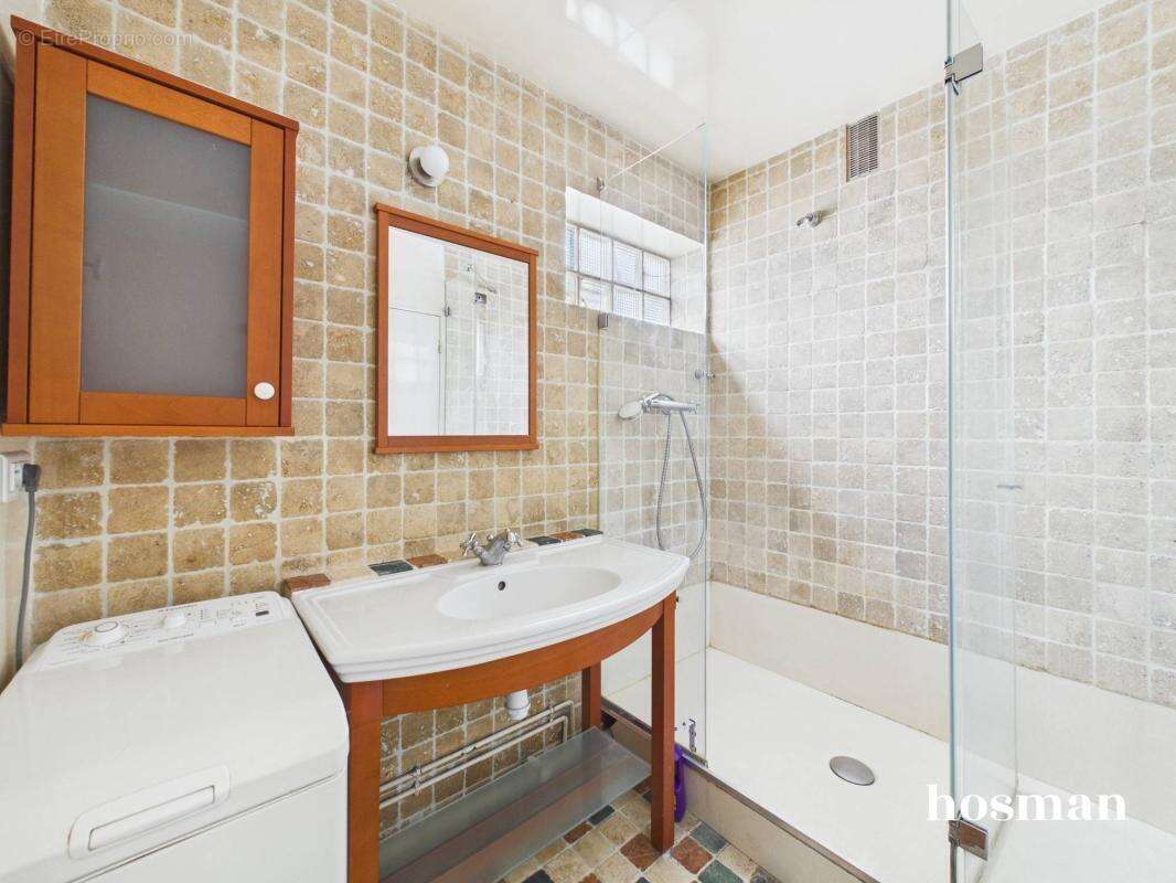 Appartement à PARIS-20E