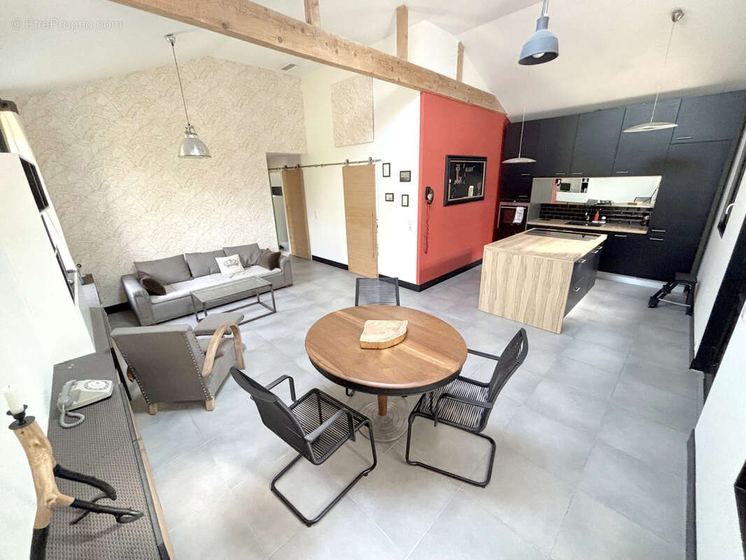 Maison à CASTELNAU-LE-LEZ