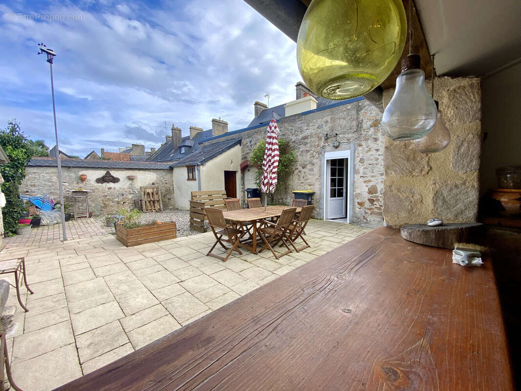 Appartement à MONTEBOURG