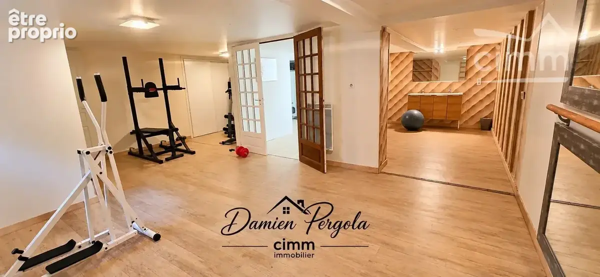 Une propriété pensée pour le bien-être : 273 m² habitables, piscine chauffée couverte et plus de 5 000 m² de terrain » - photo 16