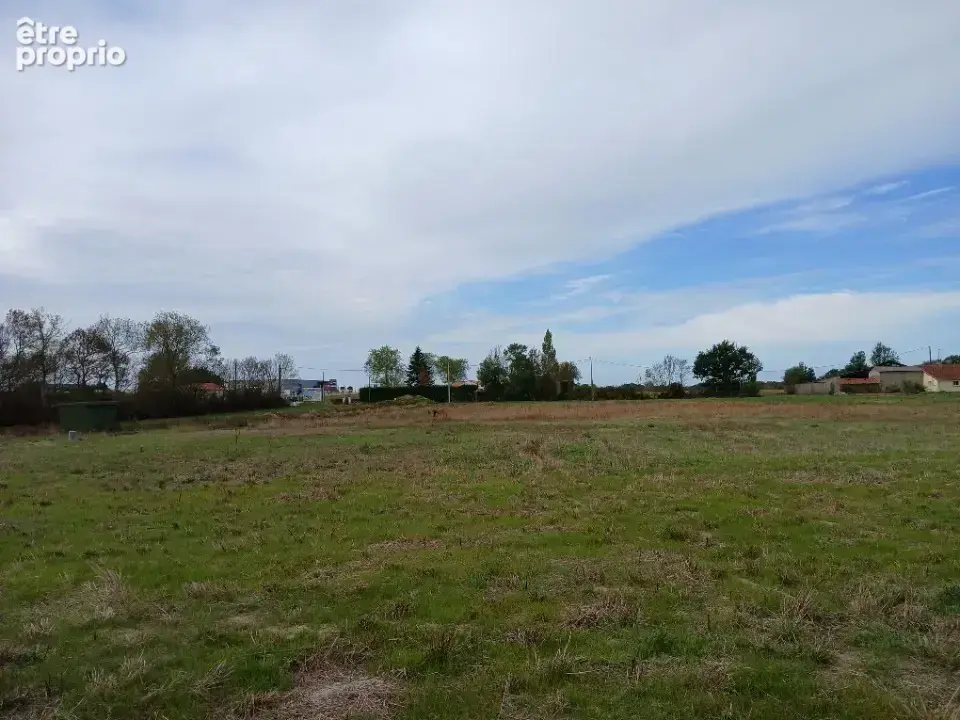 Terrain 431 m² à vendre à Vendrennes (85250) - photo 2