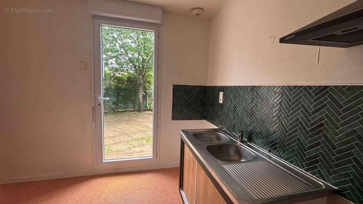 Maison mitoyenne de type 5 - photo 3