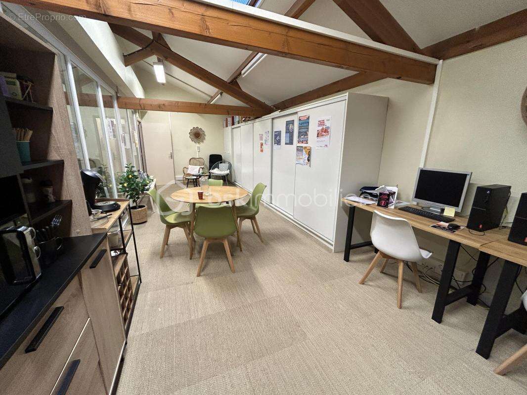 Ensemble immobilier - bureau ou habitation - parking - annexe - photo 9