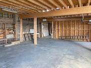 Commerce à VENERQUE