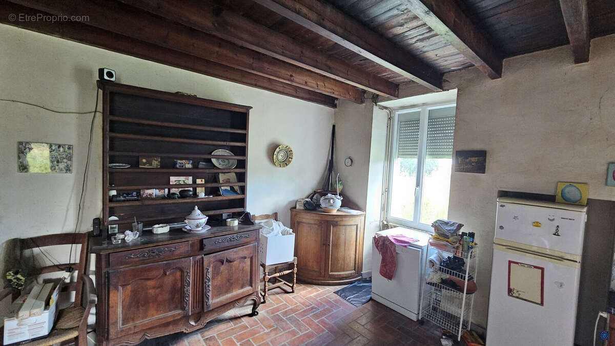 Maison 300 m² à Semussac  - photo 5
