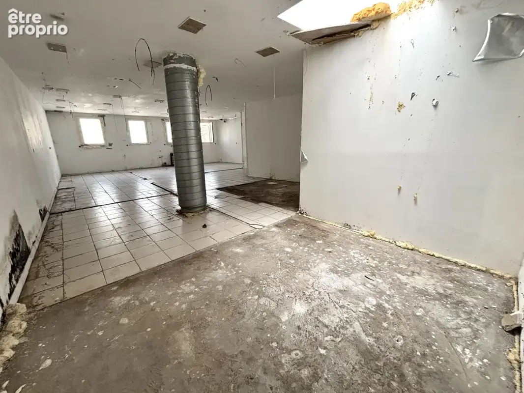 Immeuble commercial 215m2 - photo 3